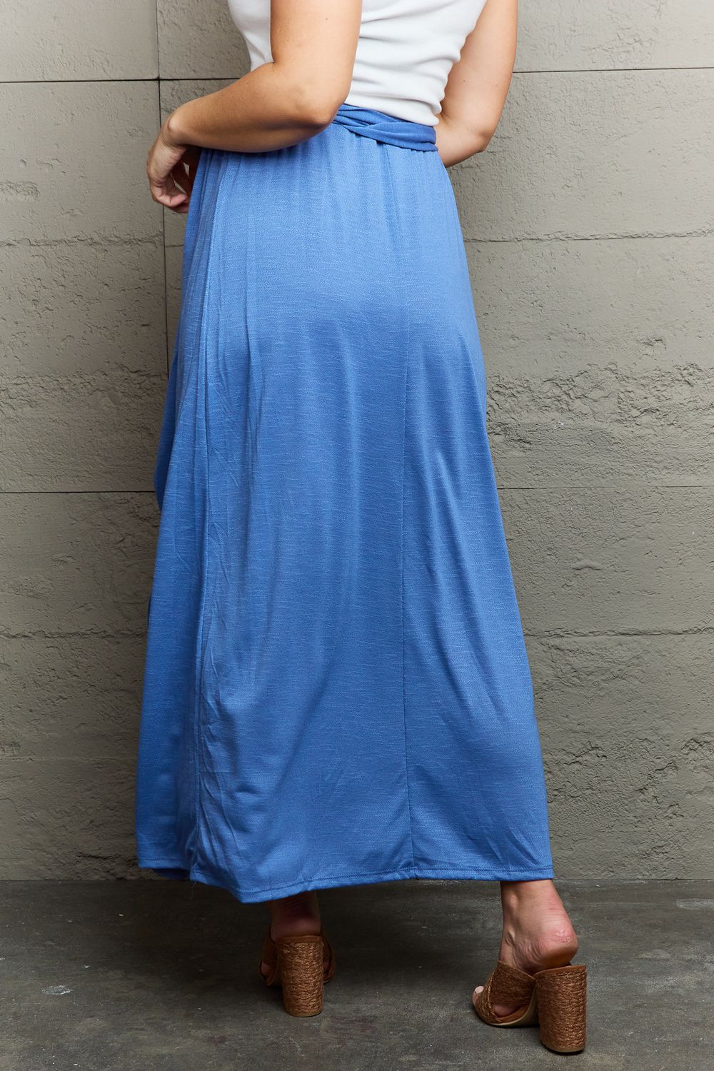 Gen Criss Cross Halter Neck Maxi Dress