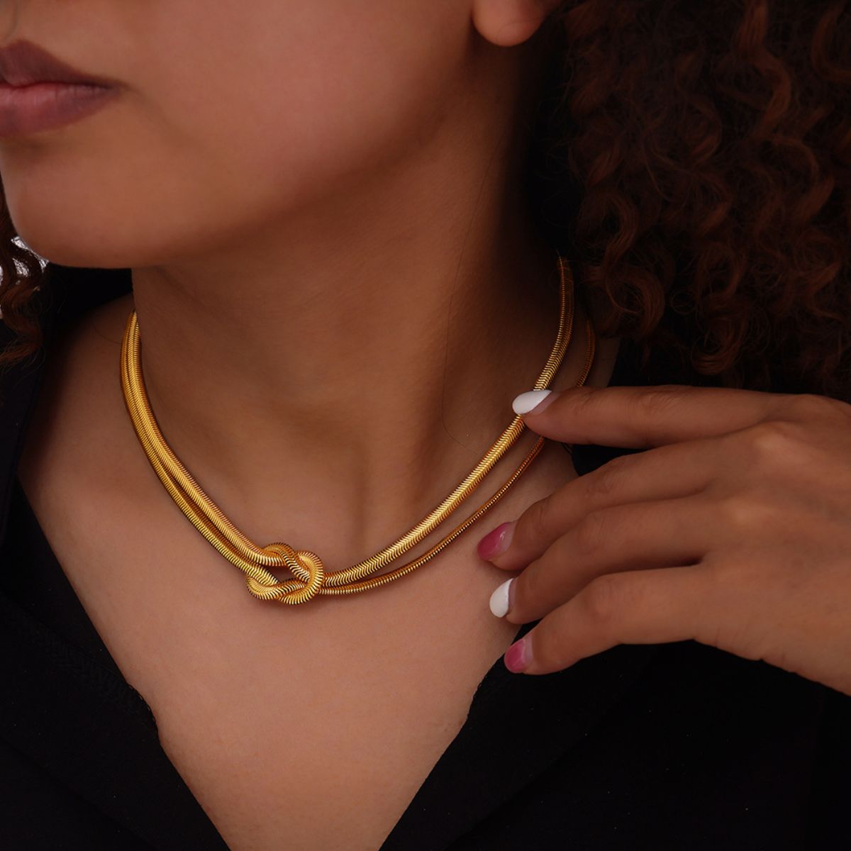 Victoria Knot Necklace