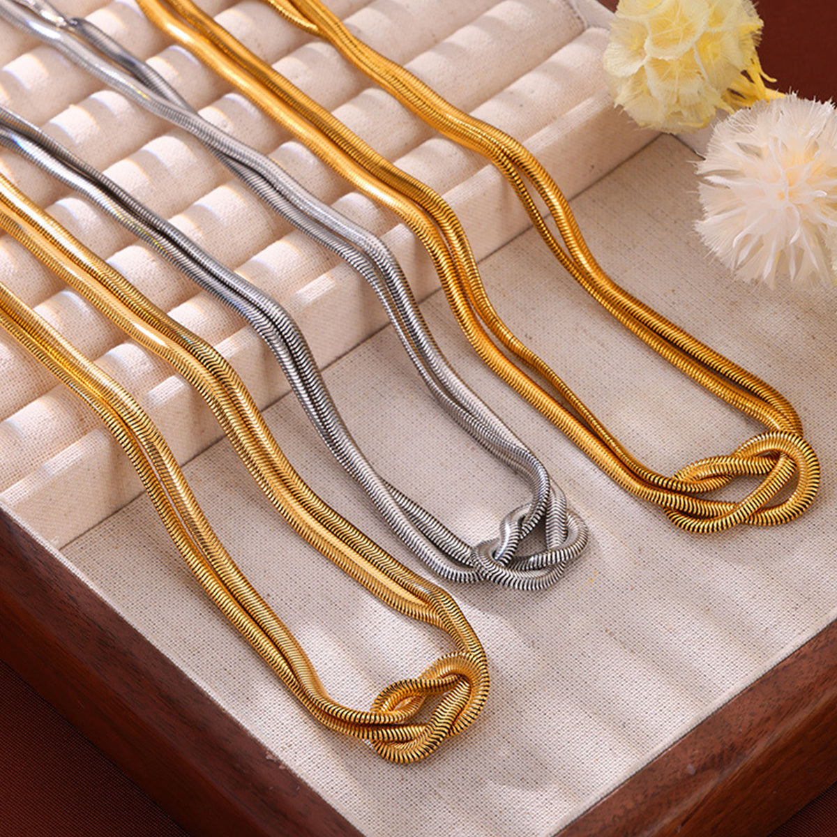 Victoria Knot Necklace